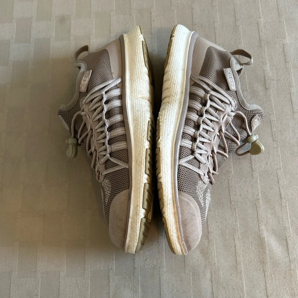 Keen Uneek Exo Trainers in Ethereal/Plaza Taupe